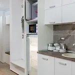 Onix & Pool 26 Apartment