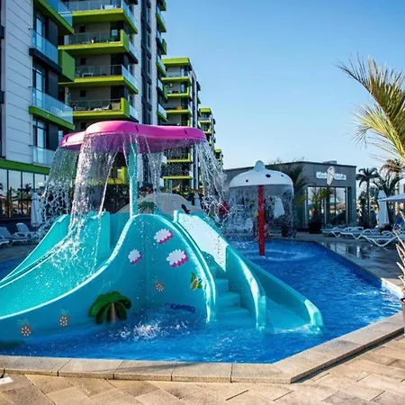 Onix & Pool 26 * Năvodari