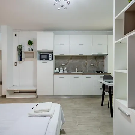 Onix & Pool 26 Apartment